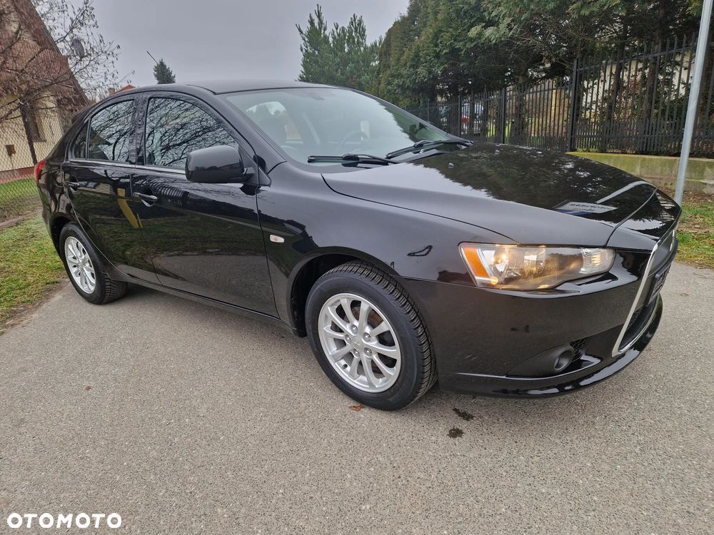 Mitsubishi Lancer Sportback 1.6 ClearTec Top - 4
