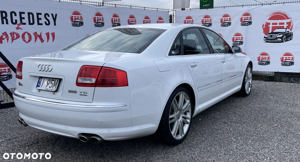Audi S8 - 3