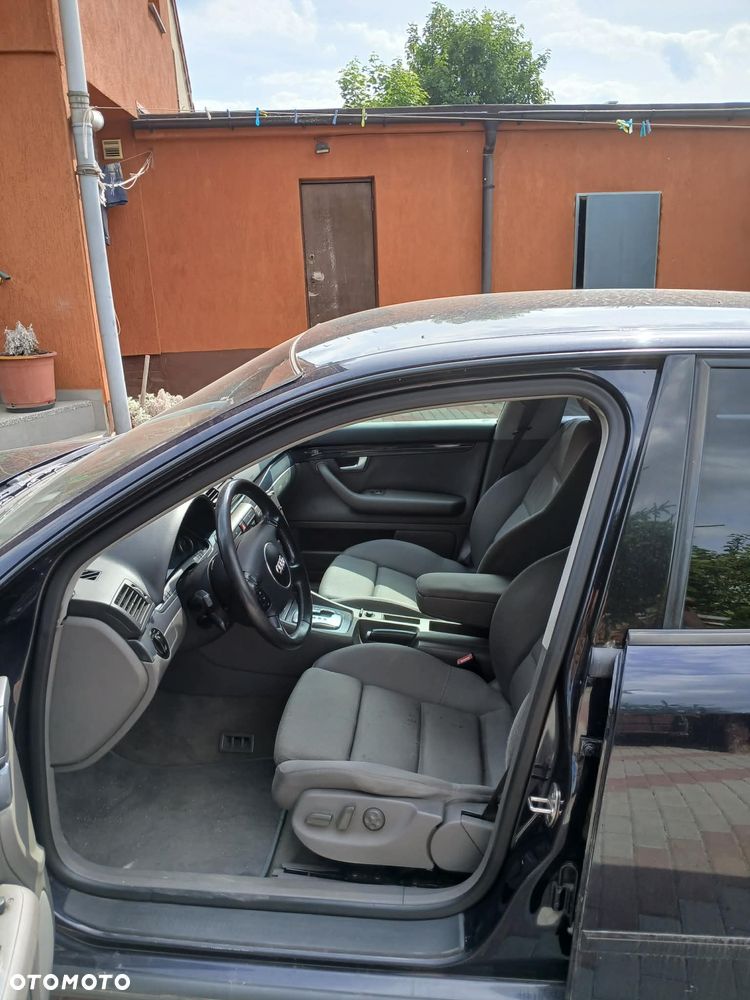 Audi A4 Limousine - 2