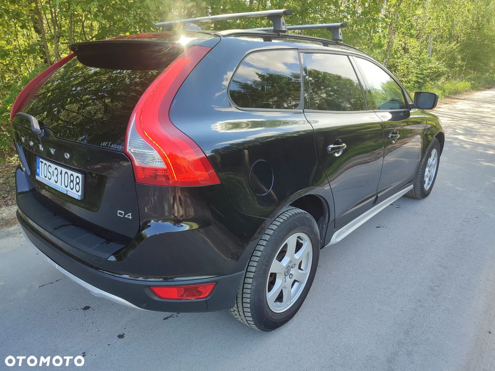Volvo XC 60 2.4D AWD R-Design - 6