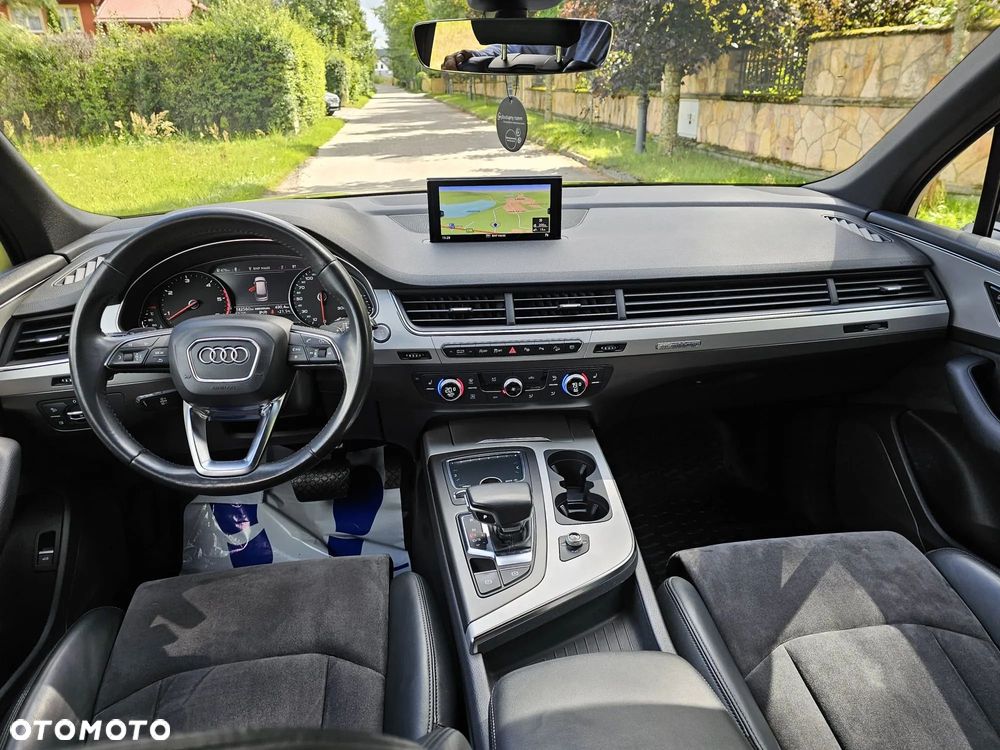 Audi Q7 - 12
