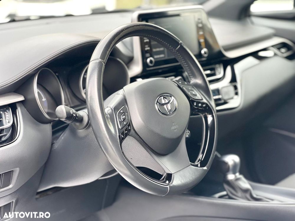 Toyota C-HR - 8