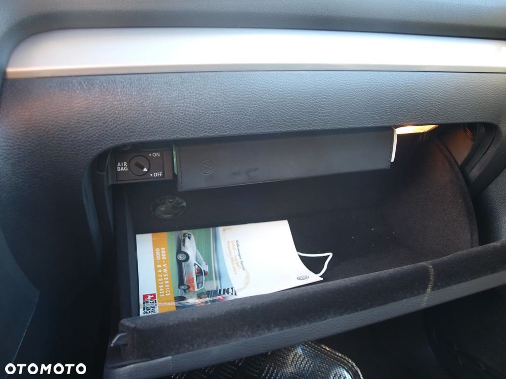 Volkswagen Golf - 23