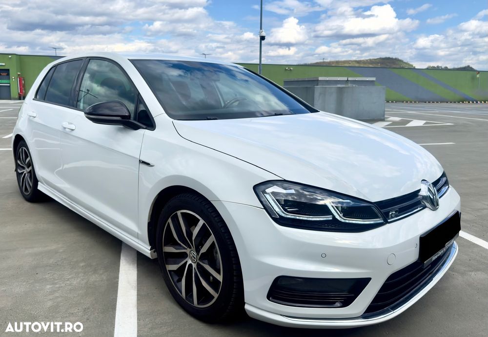 Volkswagen Golf - 25