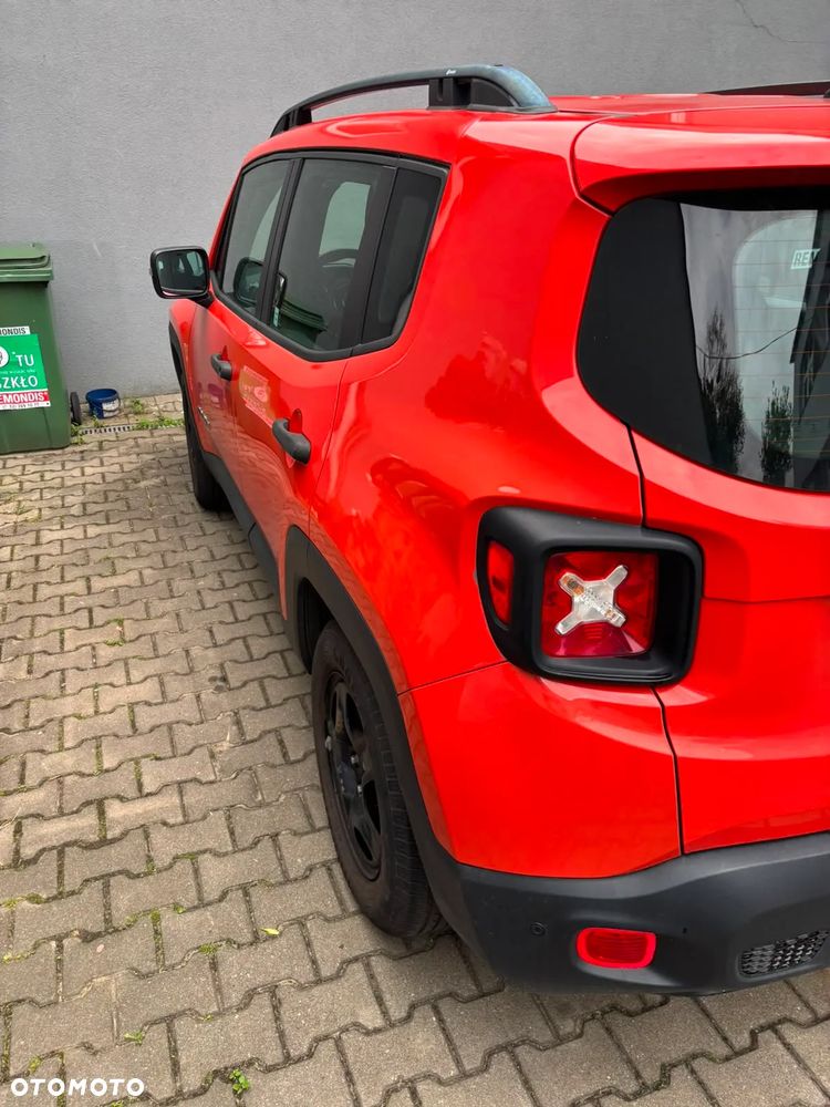 Jeep Renegade 1.6 E-TorQ Sport FWD - 11