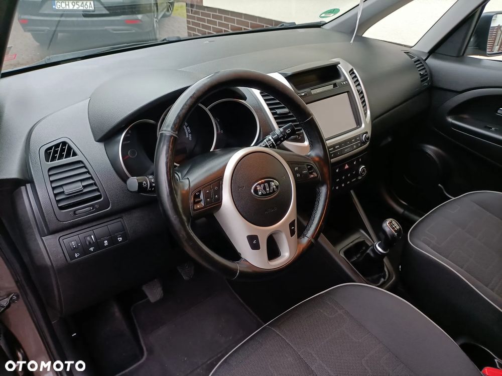 Kia Venga 1.6 CRDi 128 Dream Team Edition - 13