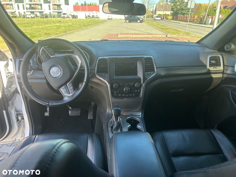 Jeep Grand Cherokee ver-3-6-v6-laredo - 8