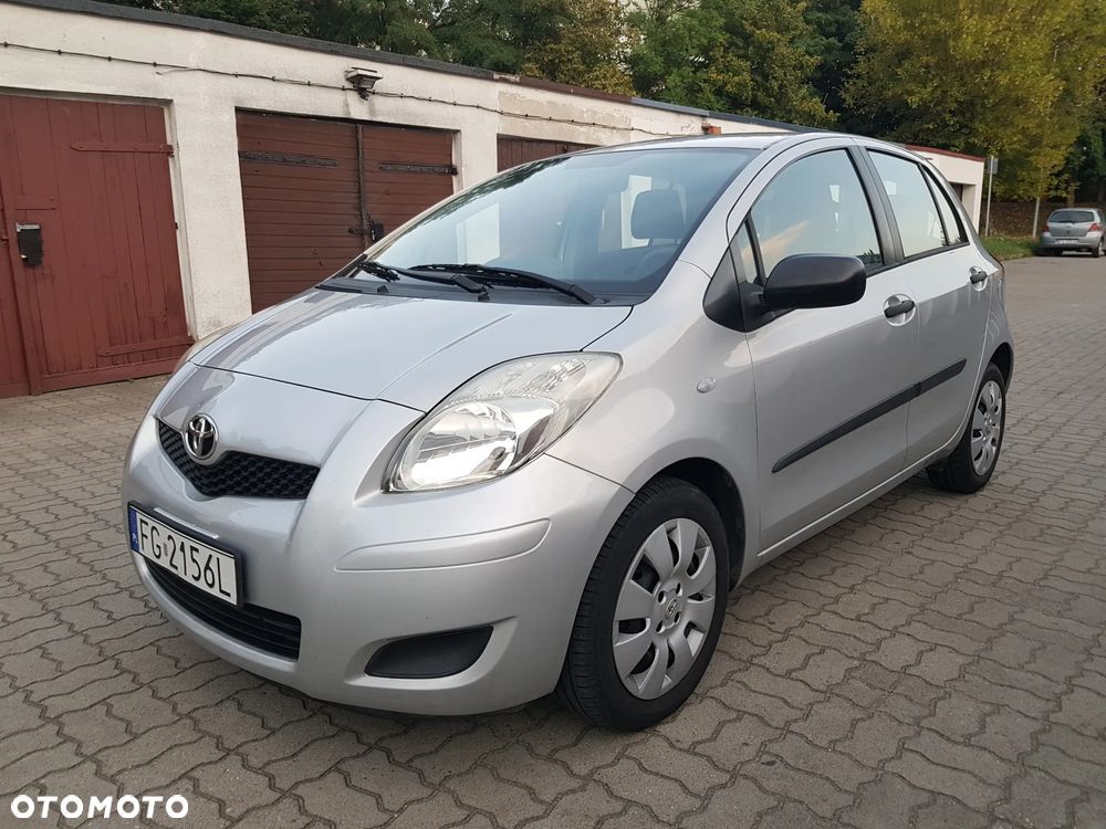 Toyota Yaris 1.33 Luna - 1