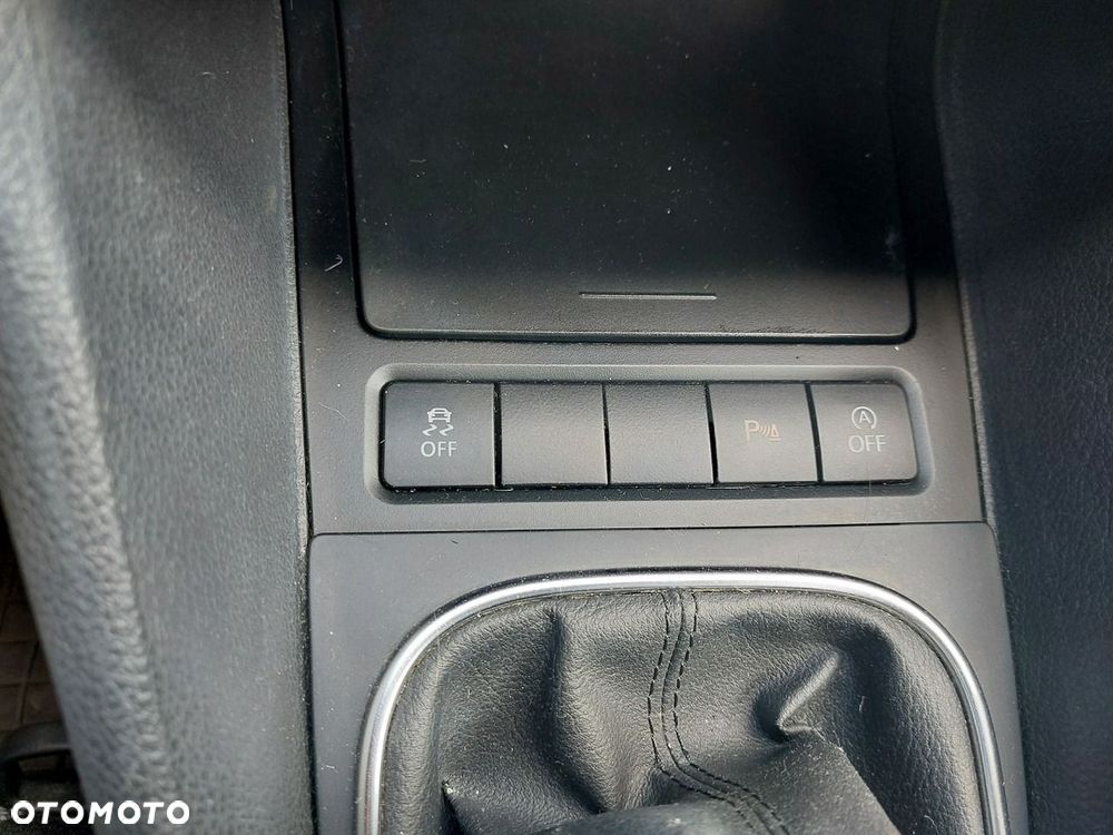Volkswagen Golf - 23