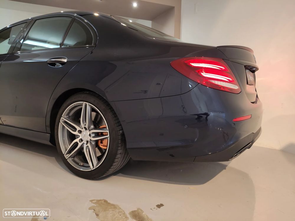 Mercedes-Benz E 43 AMG 4Matic 9G-TRONIC - 4