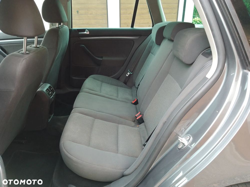Volkswagen Golf - 13