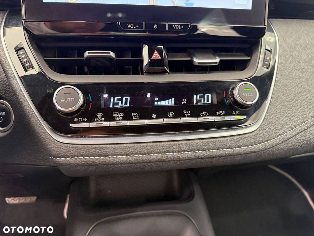 Toyota Corolla - 22