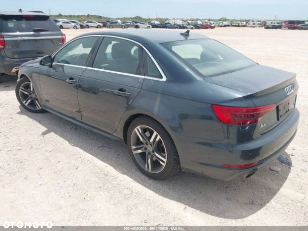 Audi A4 Limousine - 4