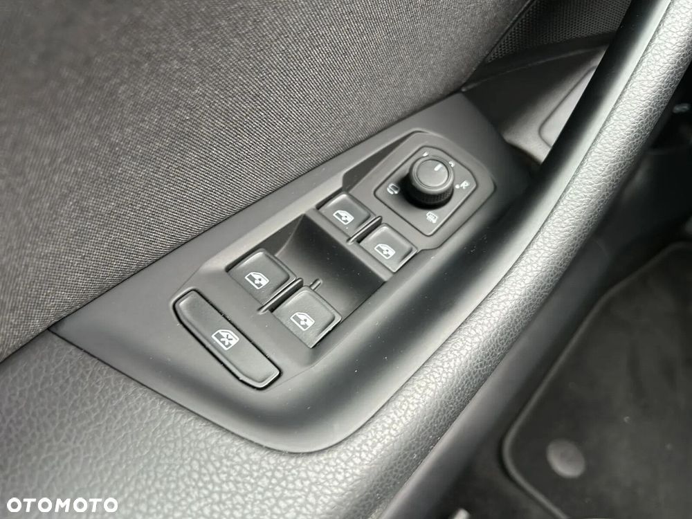 Volkswagen Passat - 21