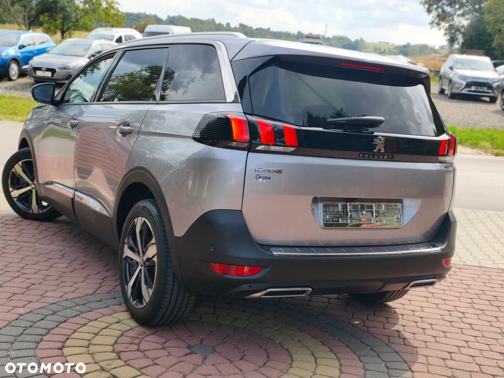 Peugeot 5008 - 11
