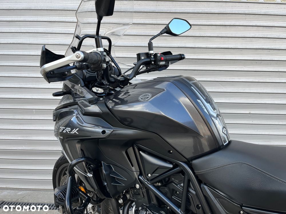 Benelli TRK 502 - 10