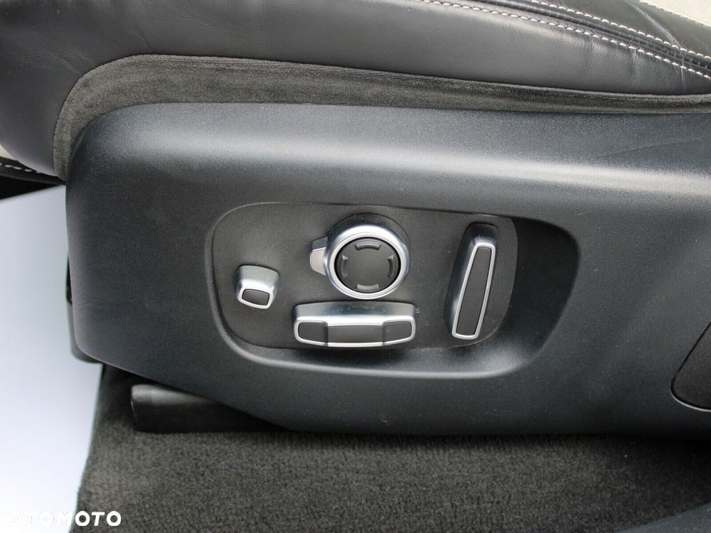 Land Rover Range Rover Velar - 37