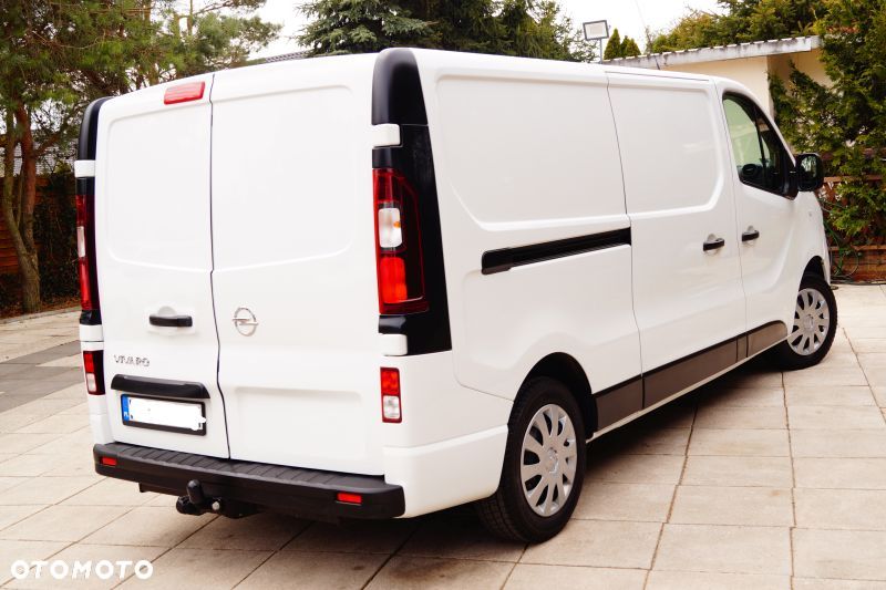 Opel Vivaro CDTI Long Salon Pl Bogata Opcja Serwis Faktura Vat  Super Stan - 9