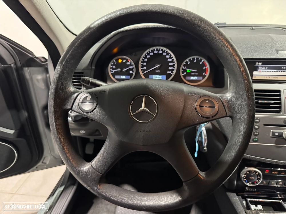 Mercedes-Benz C 180 CDI DPF (BlueEFFICIENCY) Elegance - 14