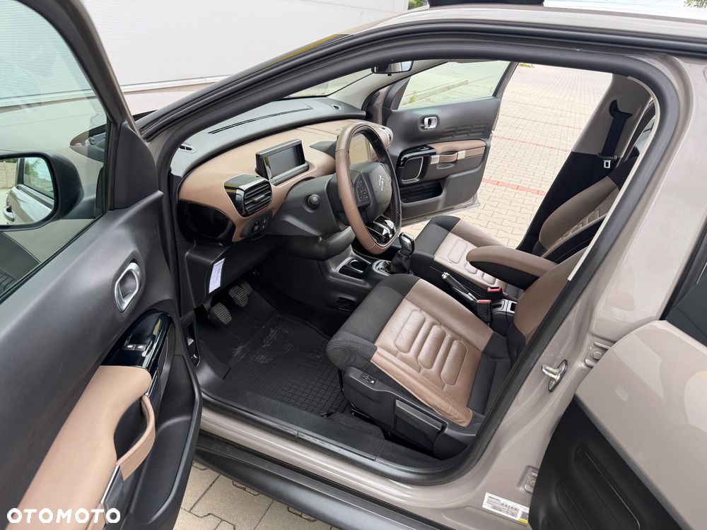 Citroën C4 Cactus 1.2 PureTech Shine Edition S&S - 18