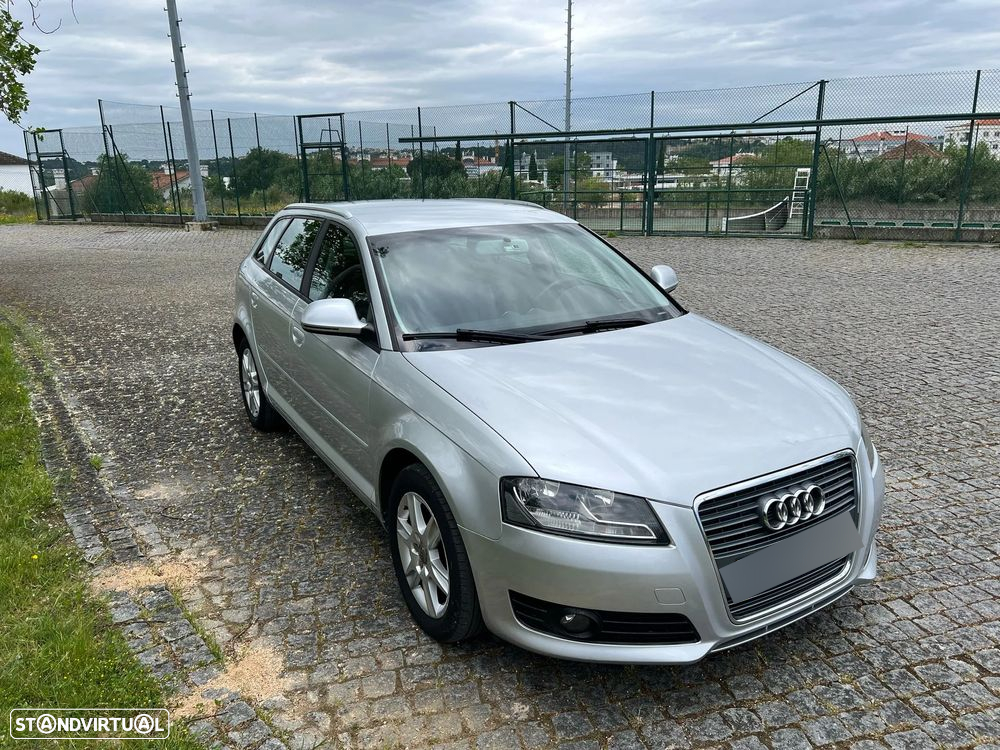 Audi A3 Sportback 1.6 TDI Attraction - 2