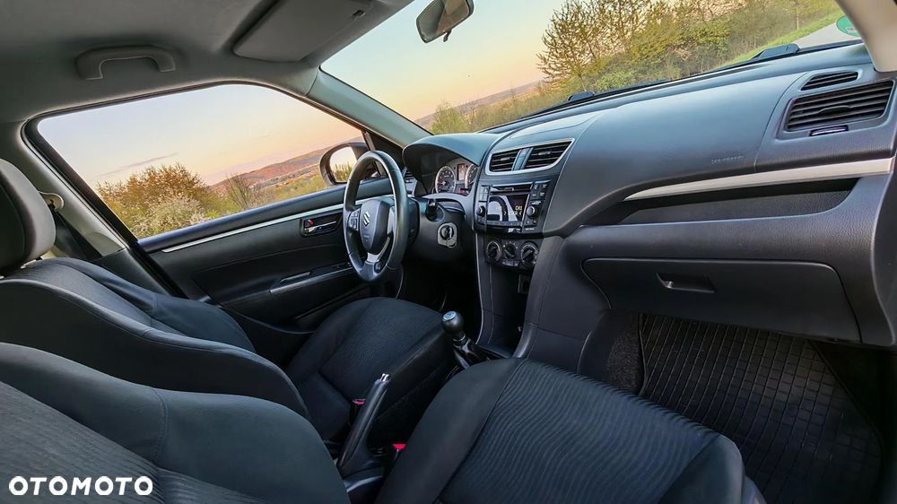 Suzuki Swift 1.2 Club - 24