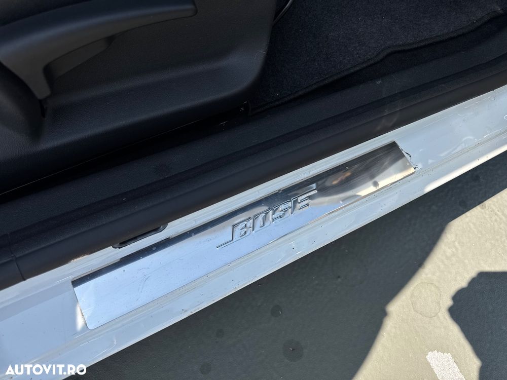 Renault Megane Coupe TCe 130 EDC Bose Edition - 25