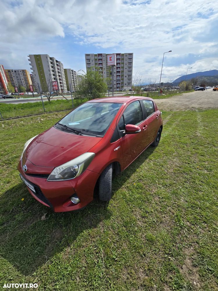 Toyota Yaris 1.5 VVT-i HSD Luna - 2