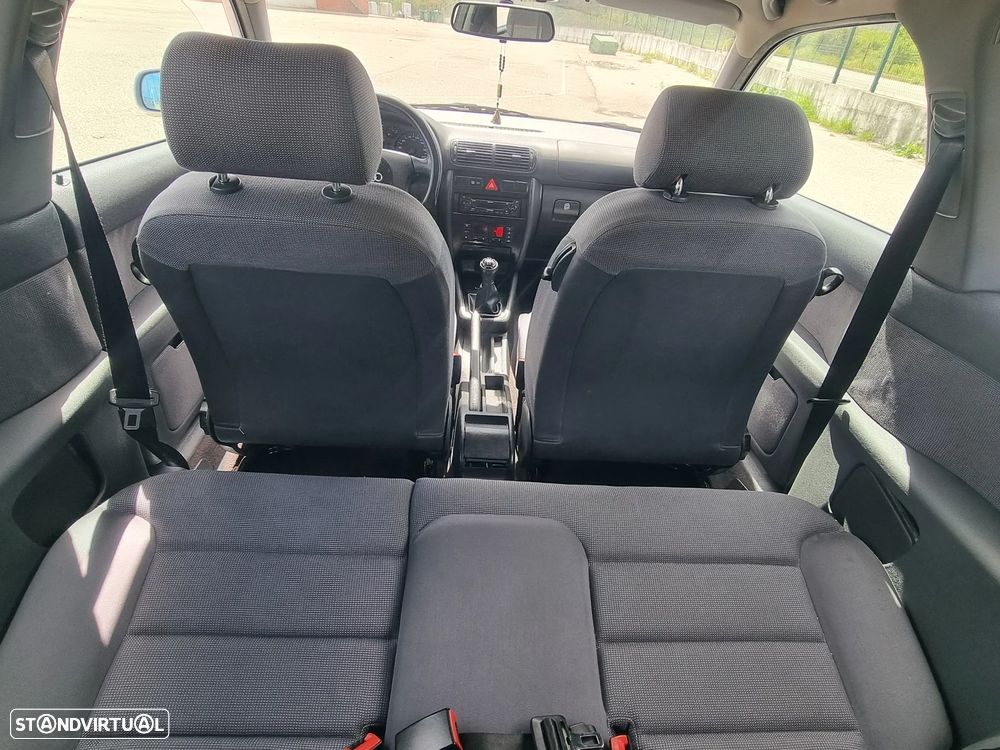 Audi A3 1.9 TDI Attraction - 8