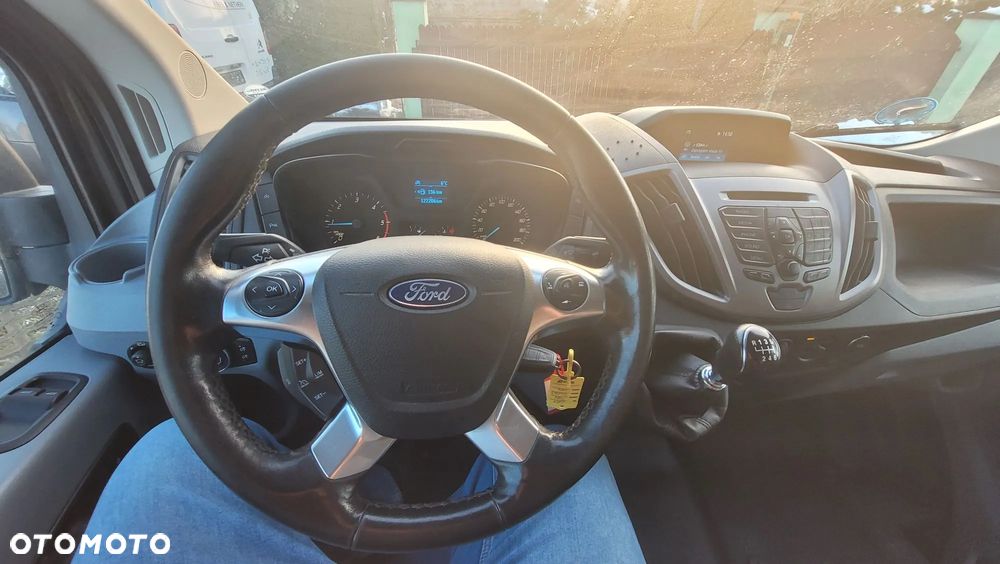Ford TRANSIT - 12