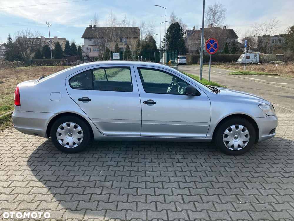 Skoda Octavia 1.6 Active - 4