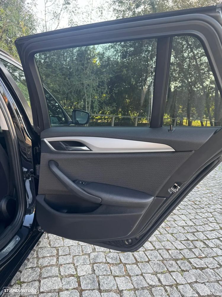 BMW 520 d Auto - 15
