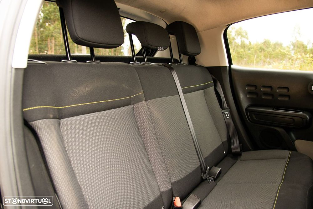 Citroën C3 1.2 PureTech Shine - 17