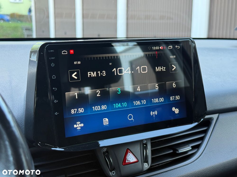 Hyundai i30 1.5 DPI Classic + - 14