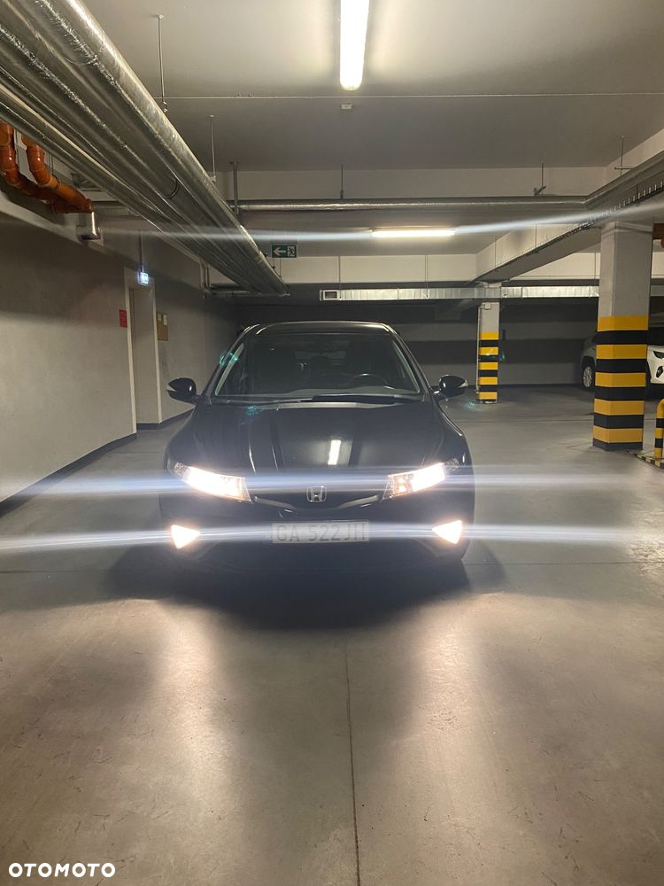 Honda Civic 1.8i-VTEC i-SHIFT Executive - 2