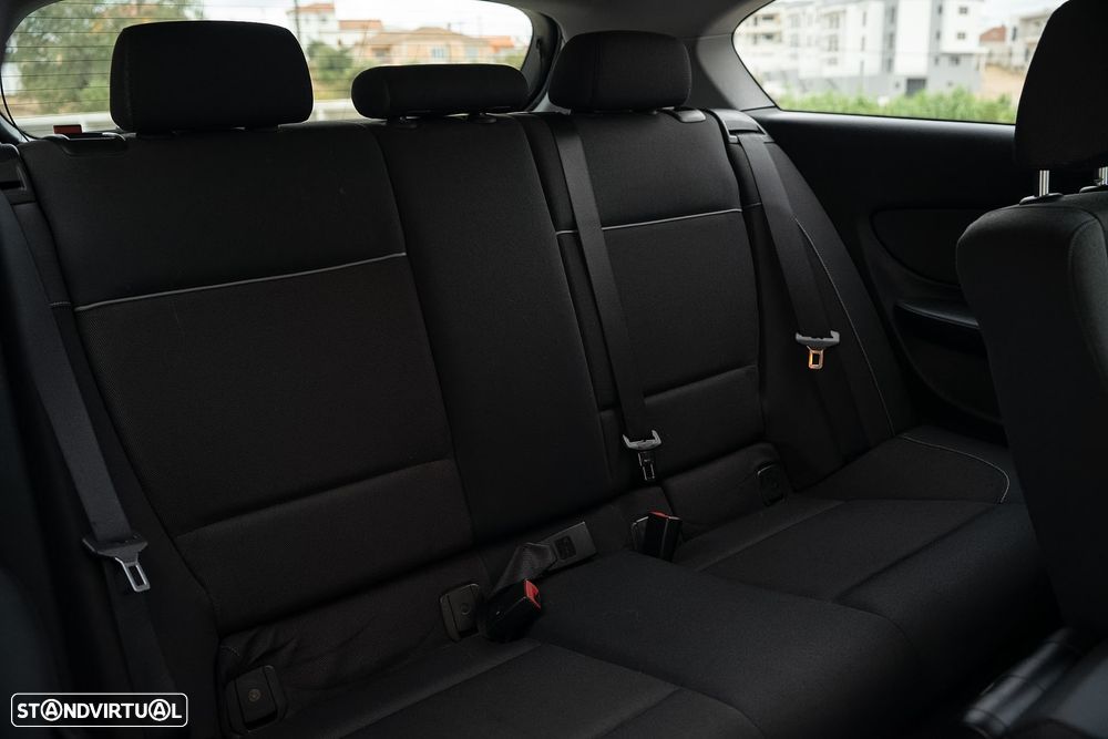 BMW 118 d - 12