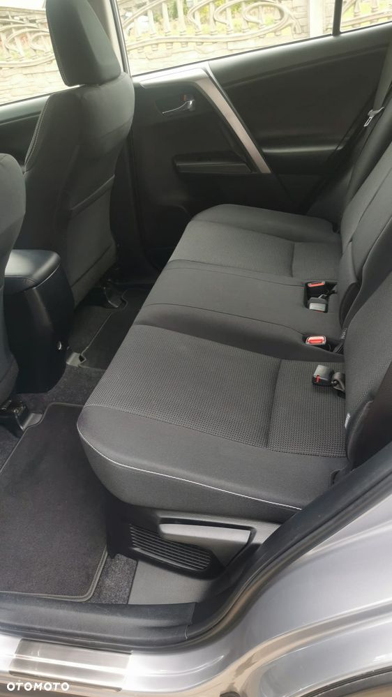 Toyota RAV4 Hybrid Premium 4x2 - 20