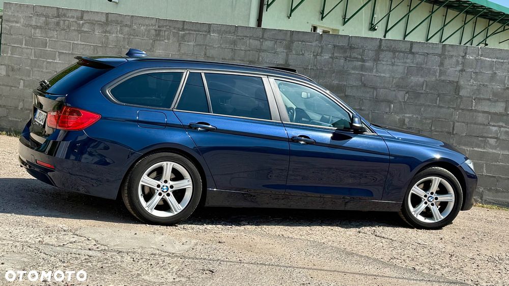 BMW Seria 3 318d DPF Touring Edition Exclusive - 23