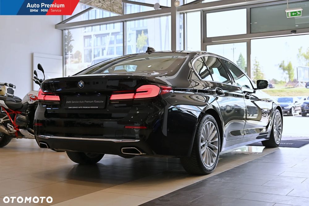 BMW Seria 5 2022 photo 4