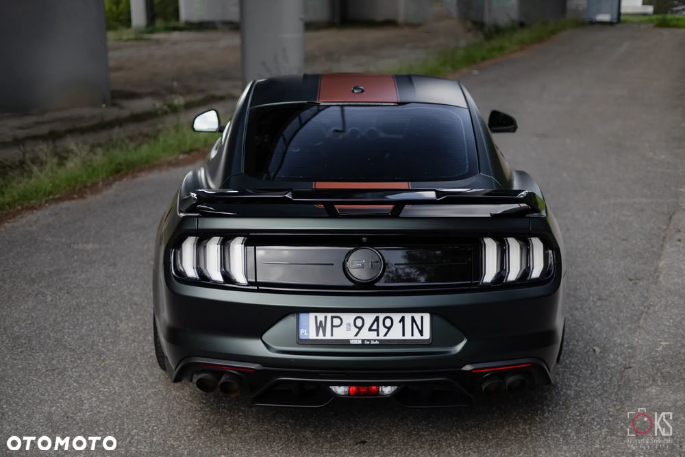 Ford Mustang - 25