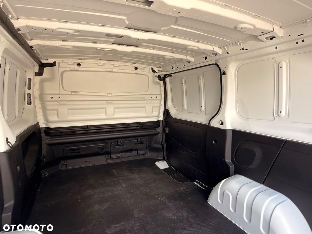 Renault TRAFIC - 12