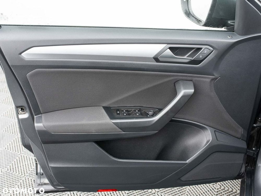 Volkswagen T-Roc 1.5 TSI Life DSG - 10