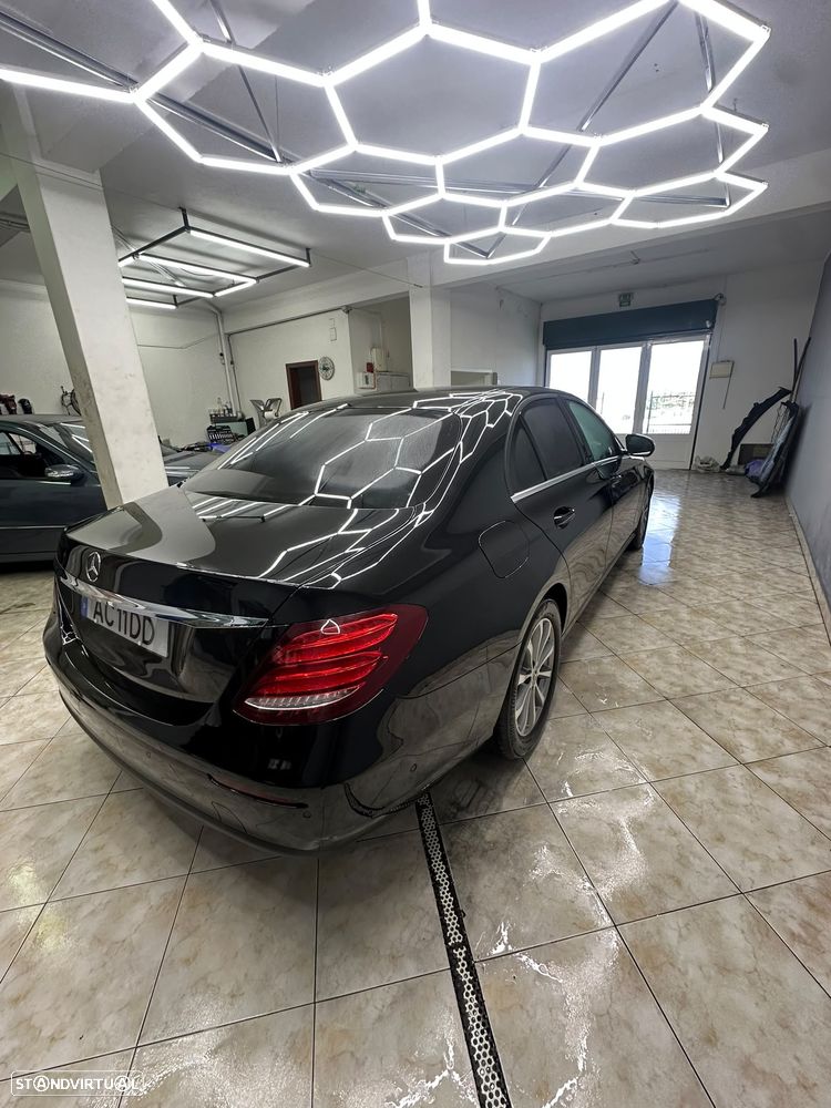 Mercedes-Benz E 220 d Exclusive - 5