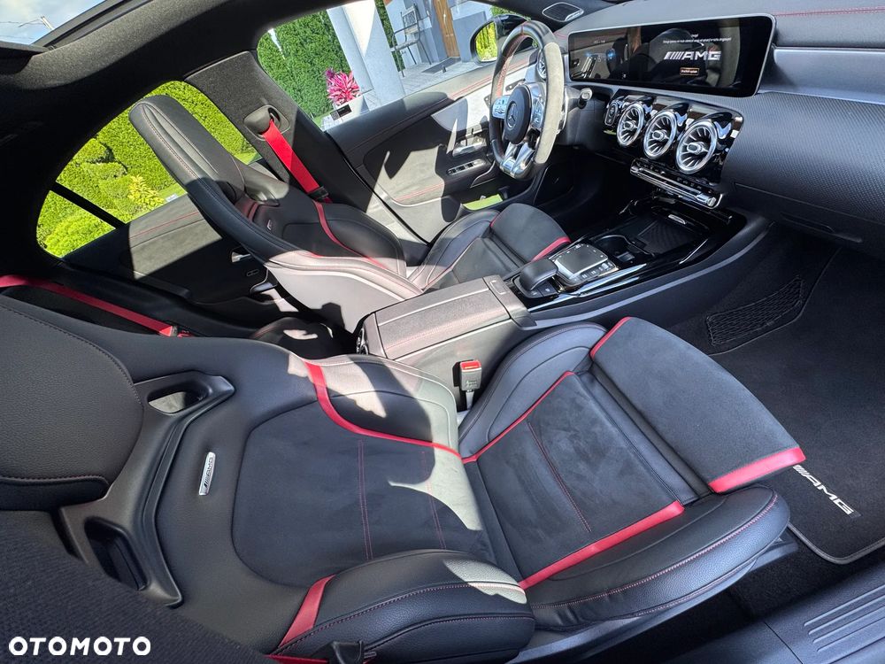 Mercedes-Benz CLA AMG 45 S 4-Matic 8G-DCT - 26