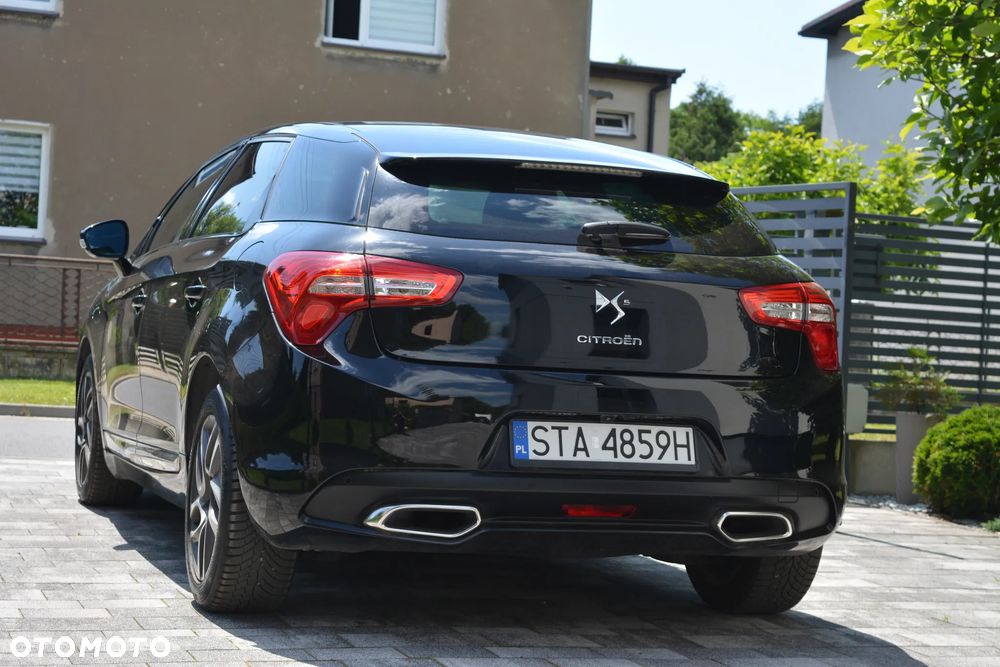 Citroën DS5 e-HDi 115 EGS6 Chic - 31