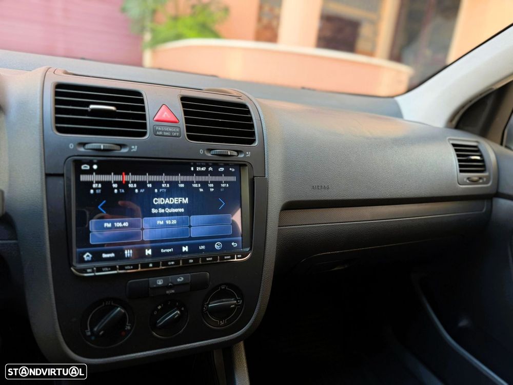 VW Golf 1.9 TDi 6V Trendline AC - 10