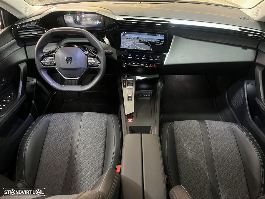 Peugeot 408 1.2 PureTech Allure Pack EAT8 - 24