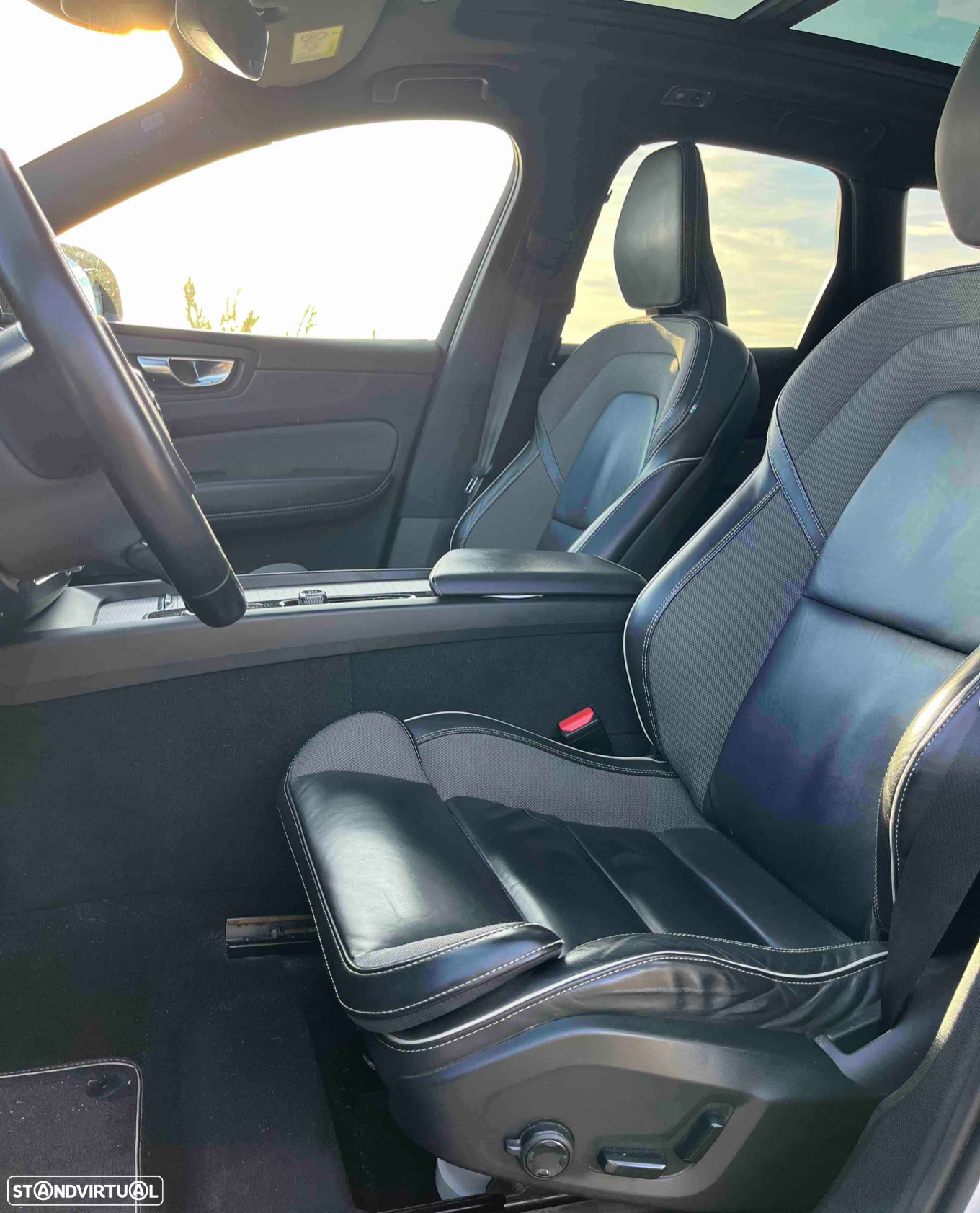 Volvo XC 60 2.0 T6 PHEV R-Design Expression AWD - 6