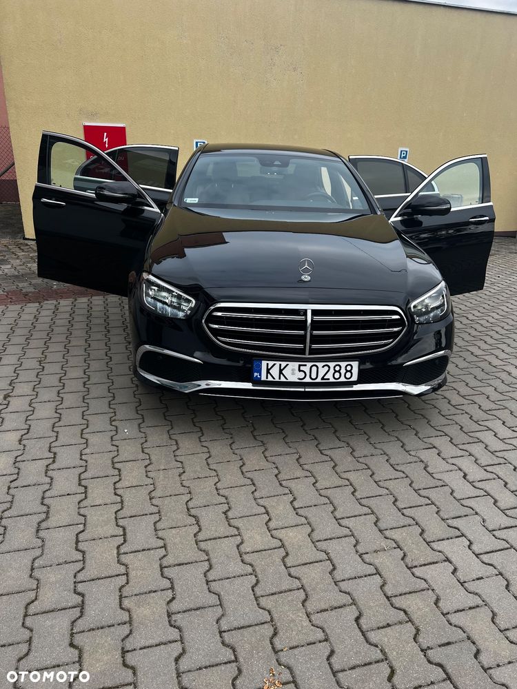 Mercedes-Benz Klasa E 220 d 4-Matic Exclusive - 4