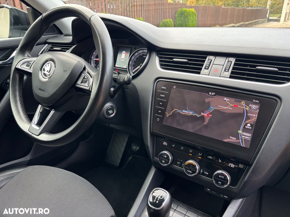 SKODA Octavia 2017 — imagine 30